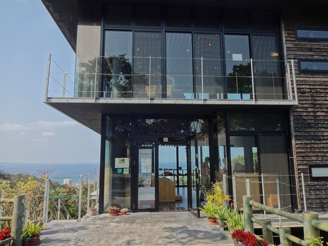 �K���X����̃r�W�^�[�Z���^�[_�r�W�^�[�Z���^�[�@�iSbaco)