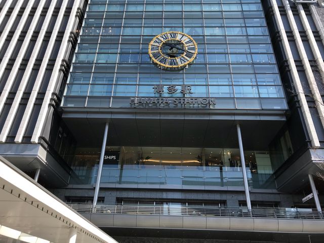 九州一の乗降客数を誇る_博多駅