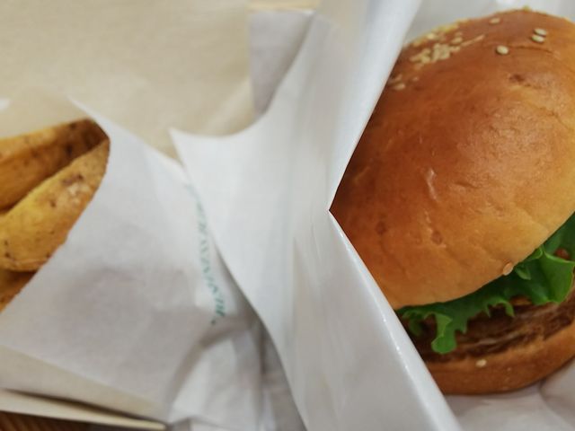 ւ̃tbVlXo[K[ JR{wOX̓eʐ^1