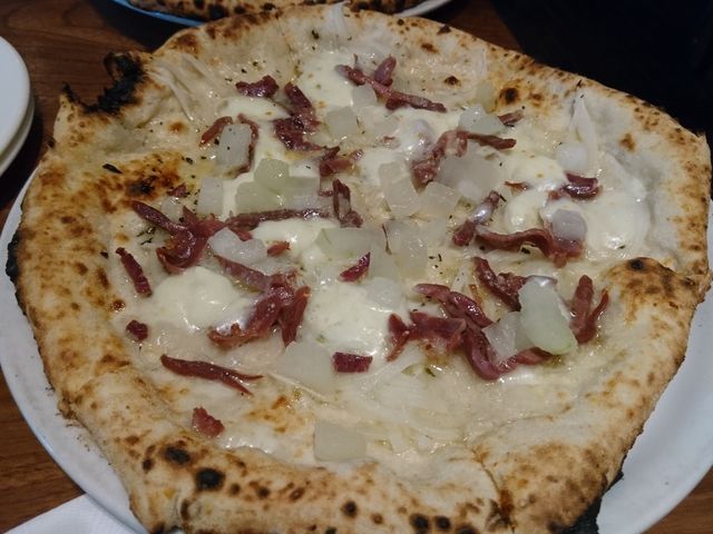 ekkõsbcFA [C`[GA[ Pizzeria YUICIRO&A̓eʐ^1