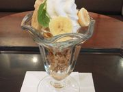 ayukononĩT}NJtFaJʂXiCHOCO CRO SAINTMARC CAFEj̓eʐ^1