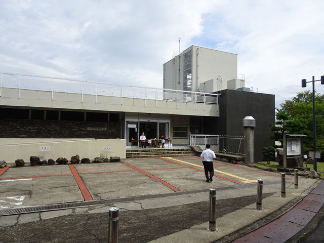 ���̌����̂����߂��̌����ő̌��B_�ܐF�䏭�N���R�Z���^�[