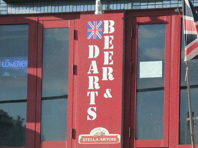 Gh̃sbO&zCbX Pig&Whistle̓eʐ^1