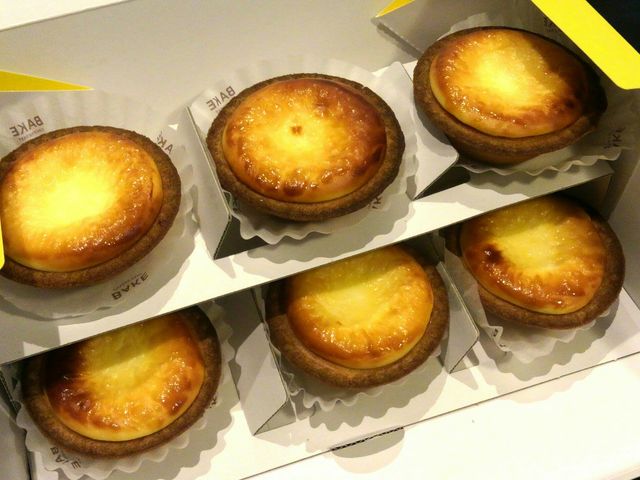 ���ڂ����BAKE cheese tart ���R���u�X�̓��e�ʐ^1