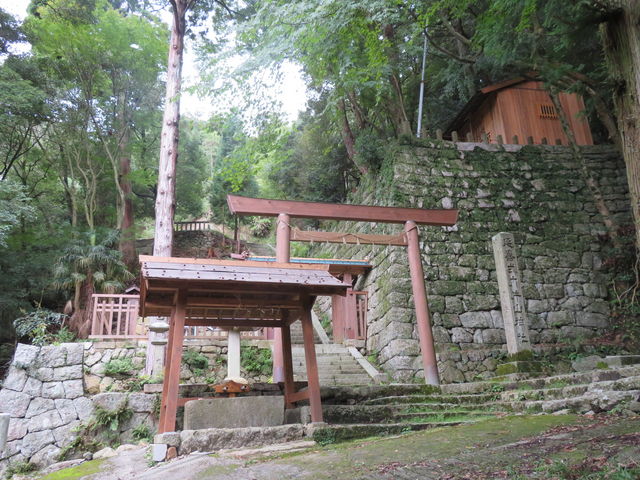 �͂��˂����݂���̕ЎR�_�Ђ̓��e�ʐ^1