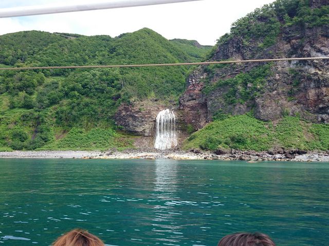 カムイワッカ湯の滝　水着混浴 フォートラベル