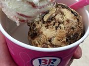 poporoñT[eBACXN[gAXvRXi31 Baskin-Robbinsj̓eʐ^1