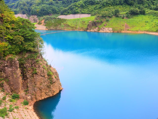 �J���~�肻���ȓV�C���������A�Ζʂ͉��₩�ŁA���ꂢ�ȗΐF_���l����