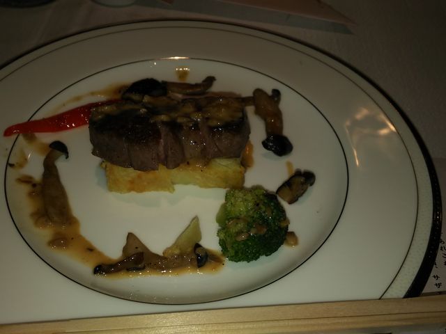 sL[̃zeAOAK[fYV̓eʐ^3