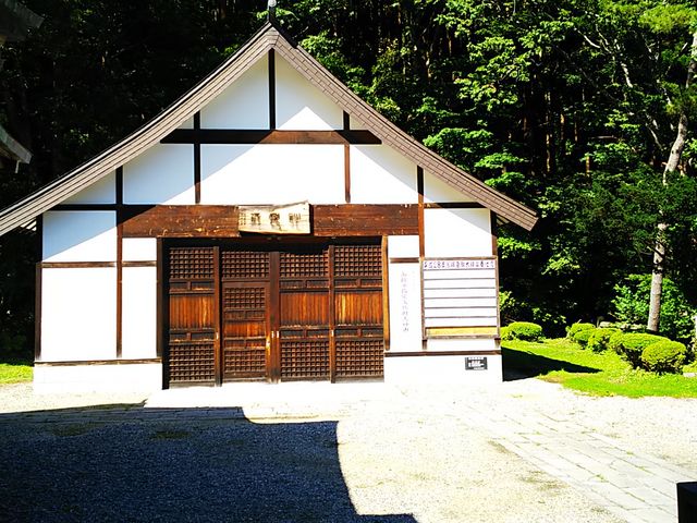 �q_���ٔ����{