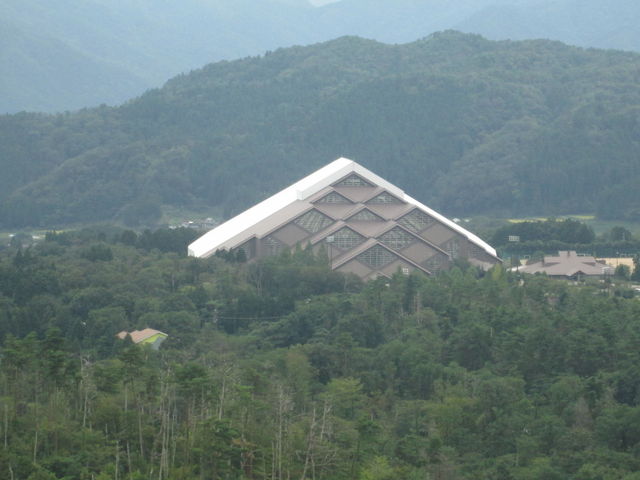 䂳̕ɌAnh[iSAoXAnh[j̓eʐ^1