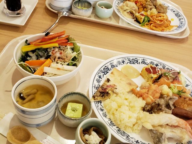 �����`�o�C�L���O�����Ղ�H�ׂ܂����I_���ȃO�����h�z�e����̓�