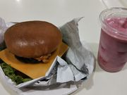 nCOSTCO WHOLESALE Dy̓eʐ^1