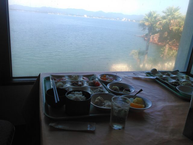 �l���΂����Ȃ���̒��H���_�ڎR���T�S�[���C�����z�e��