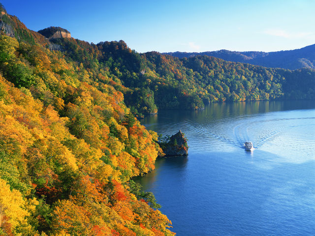 jbN̏\ac΂̍gt̓eʐ^1