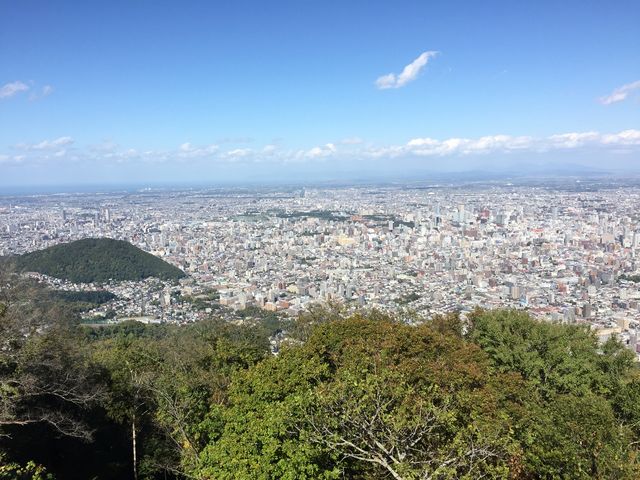 �R������̊X�̒���_������R���[�v�E�F�C