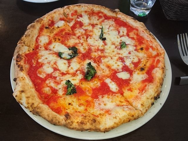 }Q[^_TRATTORIA E PIZZERIA Amici gbgA G sbcFA A~[`