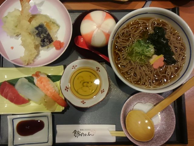 Jbp񂵂[̗̂񑊐RX̓eʐ^1