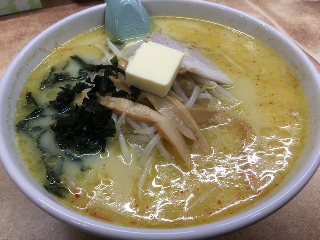 味噌カレー牛乳らーめん_味の札幌 大西