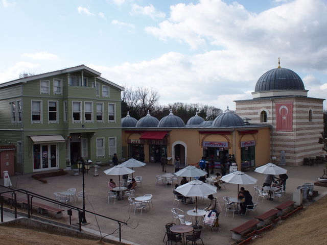 �g���R�@�C�X�^���u�[���̊X_��O���������ك��g�����[���h