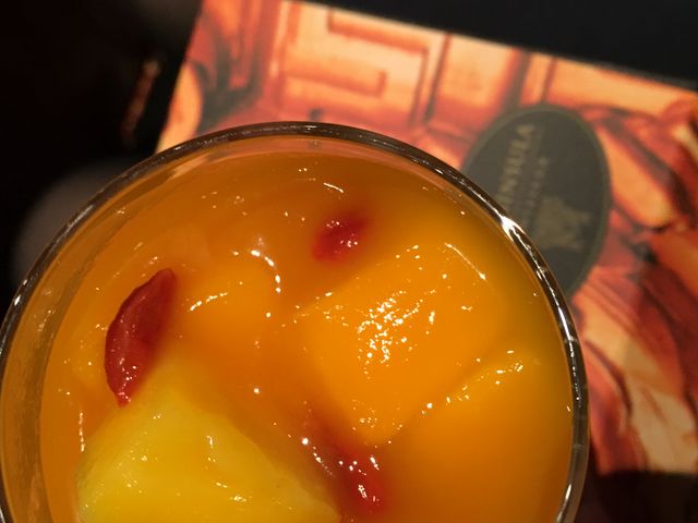 i}S[v_UEyjV BOUTIQUE & CAFE