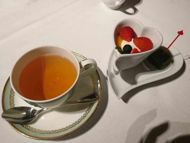 �޻ް�_�Z�g���O���o�[�Y�n�E�X����