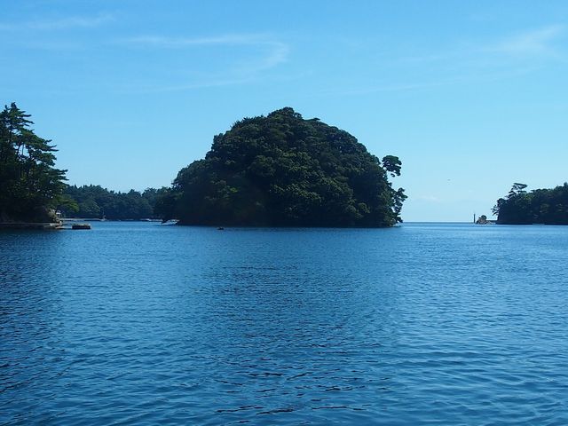 �ǂ����ꂽ���ŊC�Ƌ�̐F���N�₩�ł����B_��\��p�V���D���