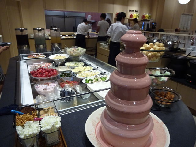 Ђ낳̋ƕ CI[_˖kX̓eʐ^6