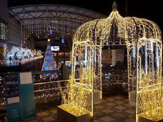 �w�O�̍L��̂Q�K�ɂ����킢���C���~��_�A�~���v���U���� JR����w�r��