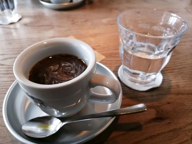 ڂ̔R[q[_iXEVE]E JtF