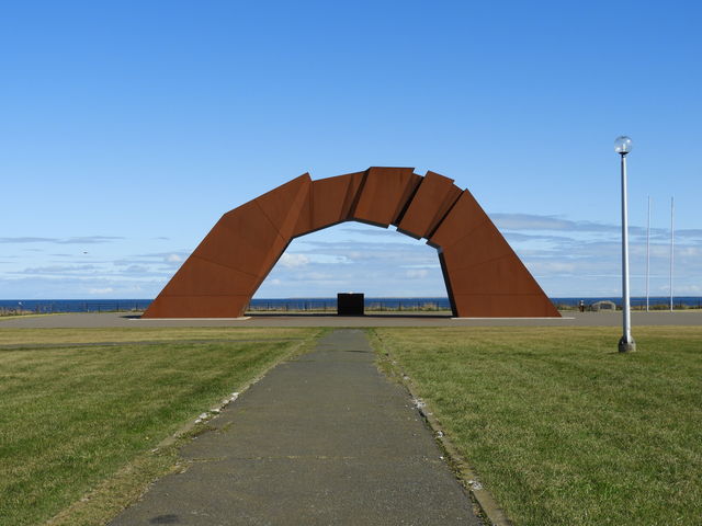 ���ʁ@�l���̉˂���_�I�[�����^���[