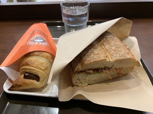 ranob101̃T}NJtF}OԊXXiCHOCO CRO SAINTMARC CAFEj̓eʐ^5