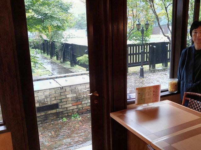 �h�̗��ɂ͌��݃w���|�[�g�Ƃ��Ă��g�p����Ă���Z�낪����_���B���J��