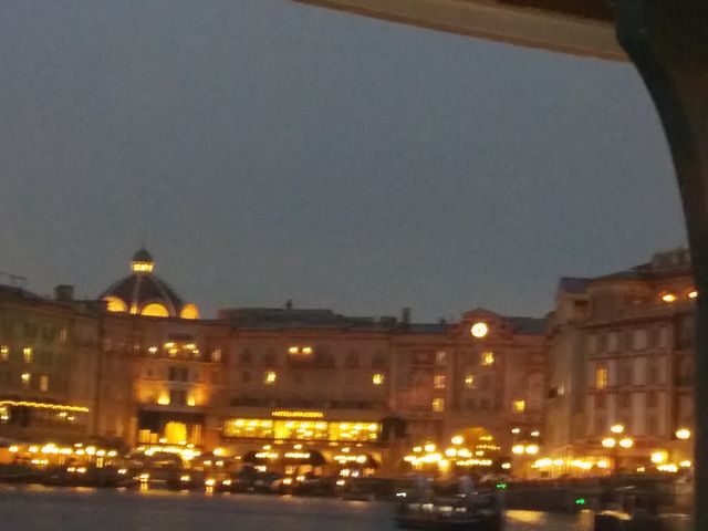 �S���h������̌i�F_�����f�B�Y�j�[�V�[(R)