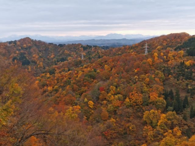 ��t�R�����猩�����������ʂ̎R�ƍg�t�̕��i_�������HOME HOME NIIGATA