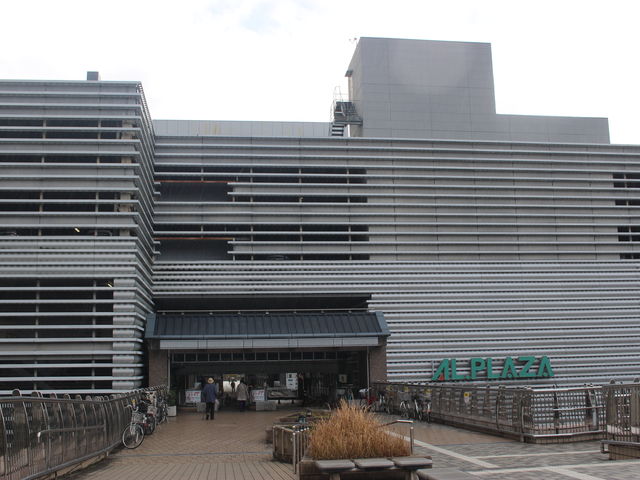 傫ȃVbsOZ^[ƈ̂ƂȂĂ܂_sscnS  w