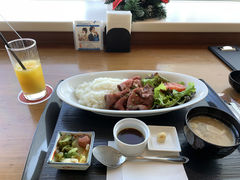 炳̉lؒVgze@DININGBAR@BAYSIDEւ̓eʐ^1