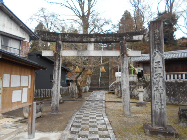 gV[̔q_Ёi򕌌bߎsj̓eʐ^1