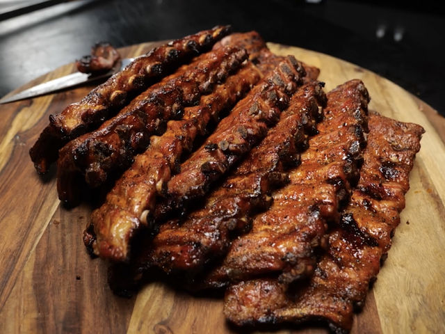 RW̃XyAunEX nEfB Howdy XؓX̓eʐ^1