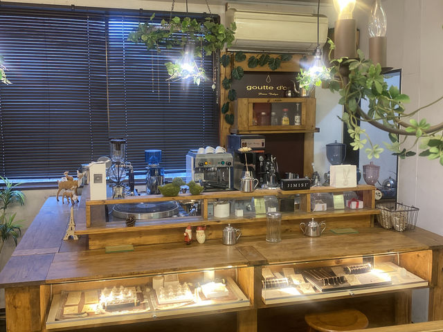 �V���b�v�̕��͋C���f�G�ł����B_�X�̒�������gouttedor