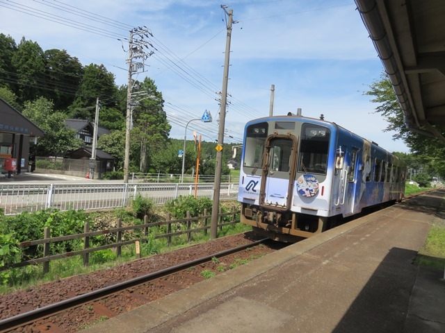 �d��_�̂ƓS���������