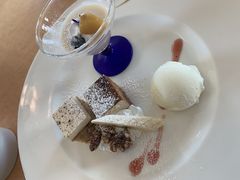 bon2bon̉lؒVgze@DININGBAR@BAYSIDEւ̓eʐ^1