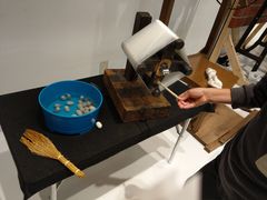 �䂤����񂳂�̕Бq�V���N�L�O�قւ̓��e�ʐ^1