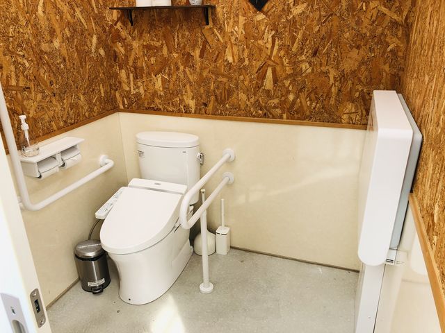 �g�C��_Angelina berrys farm