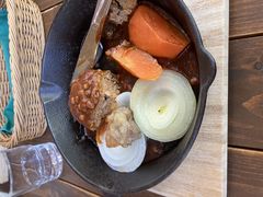 �}������̍��؂̐X�������ւ̓��e�ʐ^1