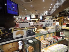 }Cann̉T[rXGAijւ̓eʐ^5