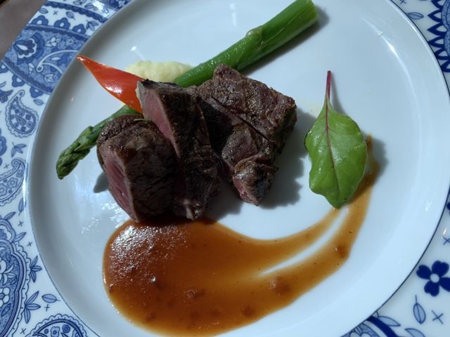 �T�[���C���X�e�[�L_�����G�N�Z���z�e�����}