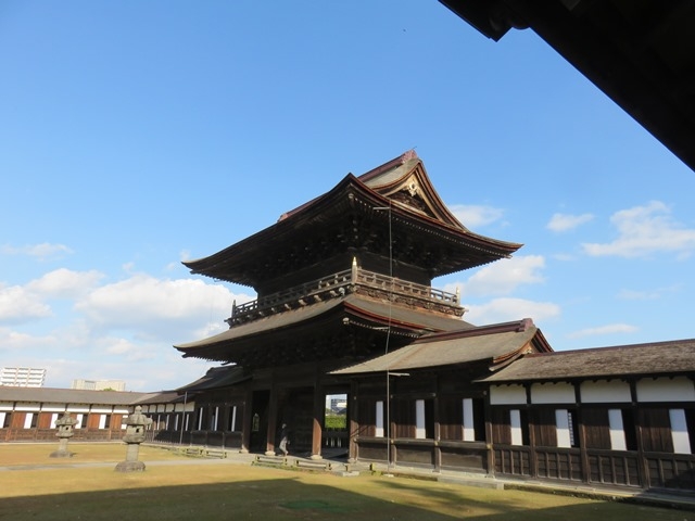 ���i_������