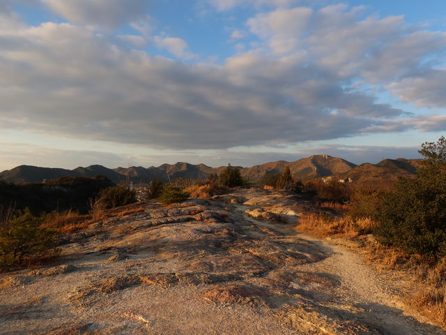 �Гa�̗��́A�L��Ȋ�̎R_���ΐ_��