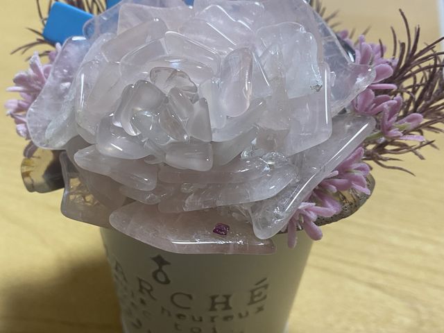 �ꗱ�̃��r�[���A�N�Z���g�ŁA����������_�L����ЎO�W�M��